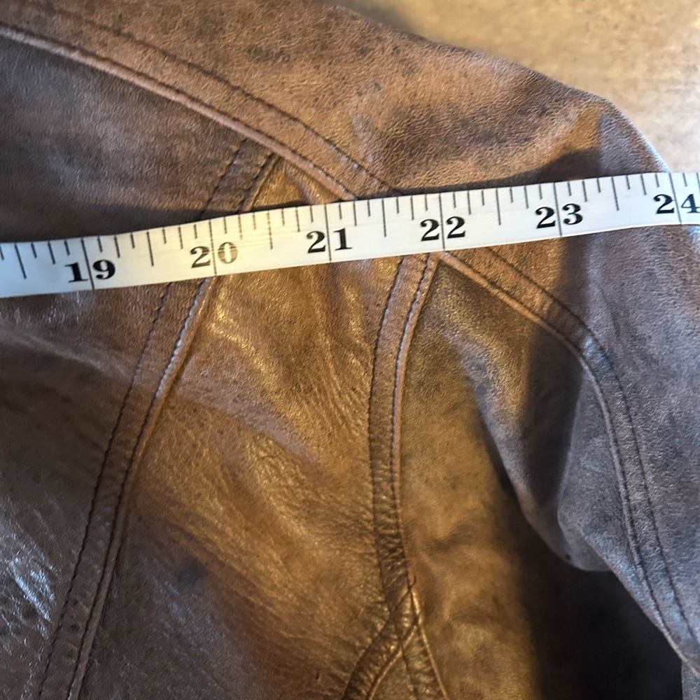 Wilson’s Leather Jacket - brown 100% leather bomber style w/removable interior - Picture 13 of 14